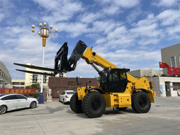 HNT20010-4Z 20吨 10米 伸缩臂叉车 - Image 2