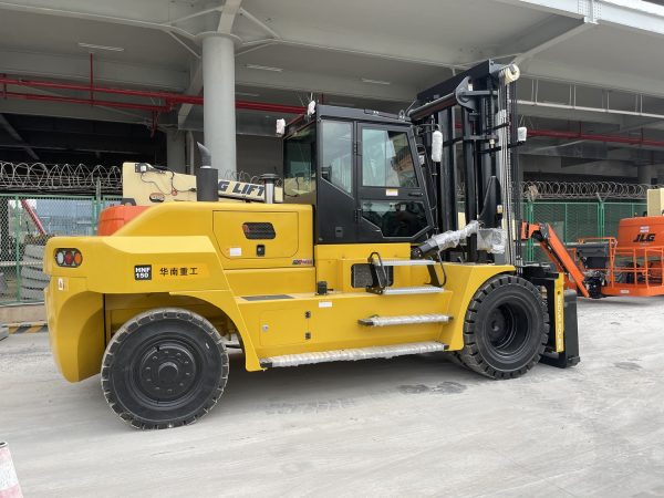 HNF-150S 15吨 重型叉车 - Image 4