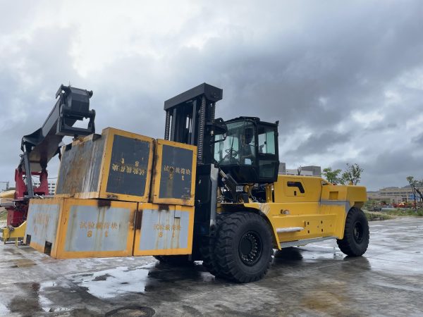 HNF-350 35吨 重型叉车 - Image 6